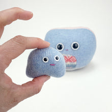 Load image into Gallery viewer, Foo-Foo and baby plush nesting monster