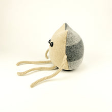 Load image into Gallery viewer, Cindy the cute my friend monster™ plushie