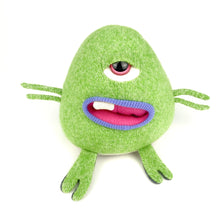 Load image into Gallery viewer, Crinkle the plush alien my friend monster™