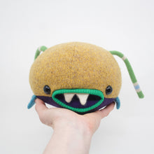 Load image into Gallery viewer, Pufferton the plush my friend monster™