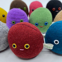 Load image into Gallery viewer, my friend monster™ finger puppet