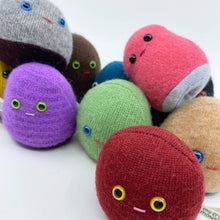 Load image into Gallery viewer, my friend monster™ finger puppet