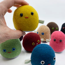 Load image into Gallery viewer, my friend monster™ finger puppet