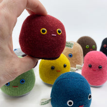 Load image into Gallery viewer, my friend monster™ finger puppet