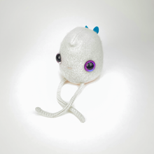Load image into Gallery viewer, Lolly the cute plush my friend monster™ with butterfly wings
