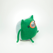 Load image into Gallery viewer, Sweetpea the plush my friend monster™