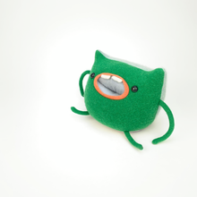 Load image into Gallery viewer, Sweetpea the plush my friend monster™