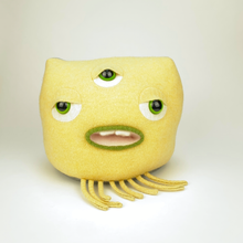 Load image into Gallery viewer, Lionel the plush my friend monster™ wool sweater stuffy