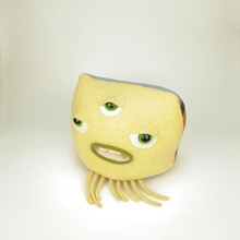 Load image into Gallery viewer, Lionel the plush my friend monster™ wool sweater stuffy