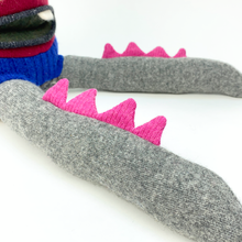 Load image into Gallery viewer, Cruncher the plush octopus style my friend monster™ wool sweater stuffy