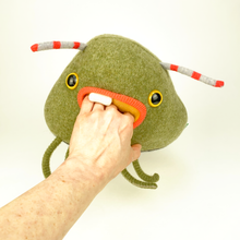 Load image into Gallery viewer, Bam-Bam the plush alien my friend monster™
