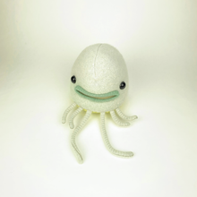 Load image into Gallery viewer, Winter the cute plush my friend monster™