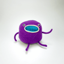 Load image into Gallery viewer, Leslie the plush my friend monster™ sweater toy