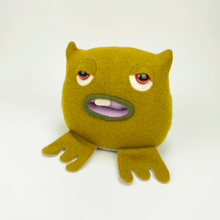 Load image into Gallery viewer, Benny the plush my friend monster™ wool sweater stuffy