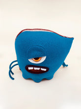 Load image into Gallery viewer, Pippin the plush my friend monster™