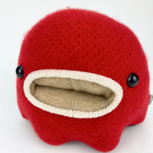 Load image into Gallery viewer, Bibby the my friend monster™ plushie
