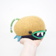 Load image into Gallery viewer, Pufferton the plush my friend monster™
