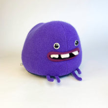 Load image into Gallery viewer, Bug &amp; Doug the two faced my friend monster™ plush
