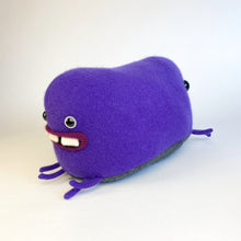 Load image into Gallery viewer, Bug &amp; Doug the two faced my friend monster™ plush
