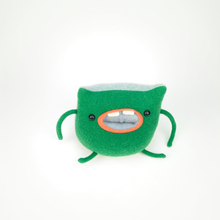 Load image into Gallery viewer, Sweetpea the plush my friend monster™
