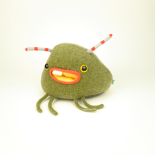 Load image into Gallery viewer, Bam-Bam the plush alien my friend monster™
