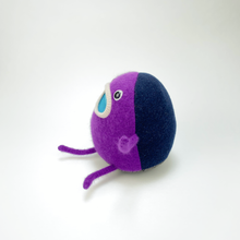 Load image into Gallery viewer, Leslie the plush my friend monster™ sweater toy
